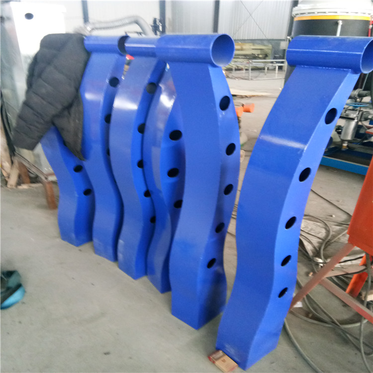 鍍鋅噴塑q235b鋼板立柱廠家 鍍鋅噴塑q235b鋼板立柱廠家